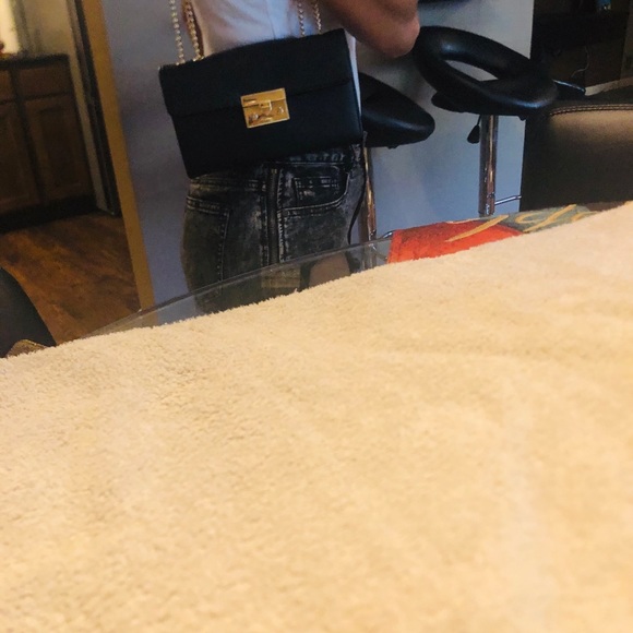 ♠️👜🌹Enzo angiolini purse - Picture 2 of 3